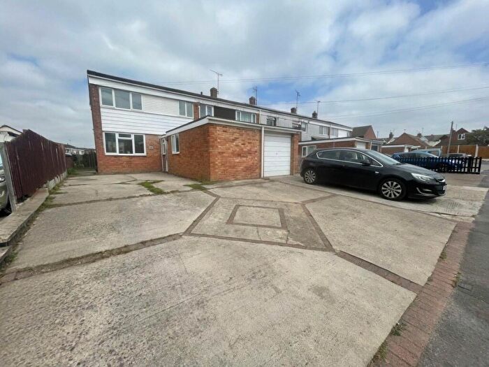 4 Bedroom House To Rent In Morris Street, Swindon, SN2