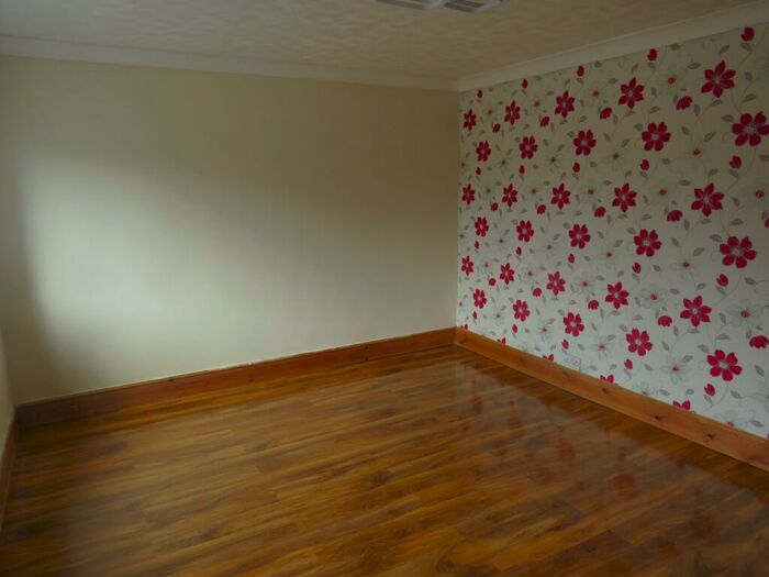 3 Bedroom House To Rent In Tennyson Road, Penarth, CF64