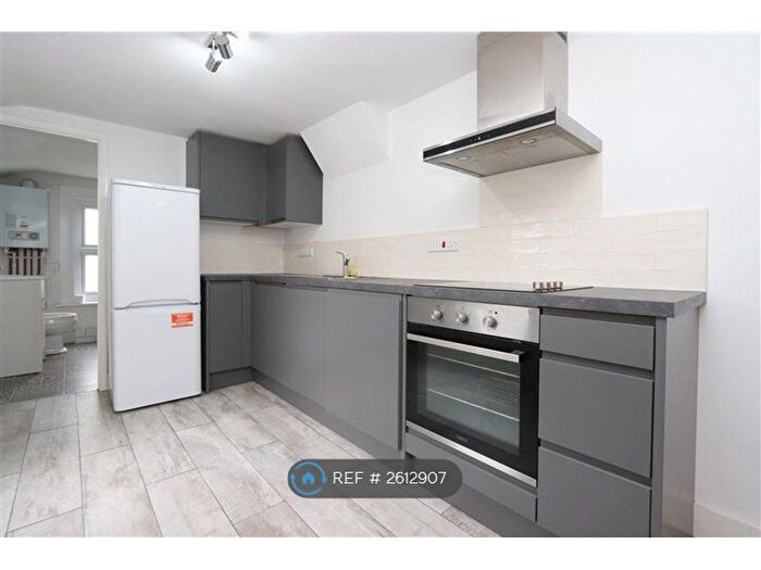 1 Bedroom Flat To Rent In Murchison Road, London, E10