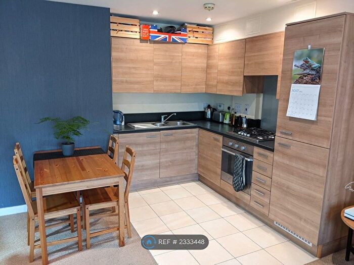 2 Bedroom Flat To Rent In Havergate Way, Reading, RG2