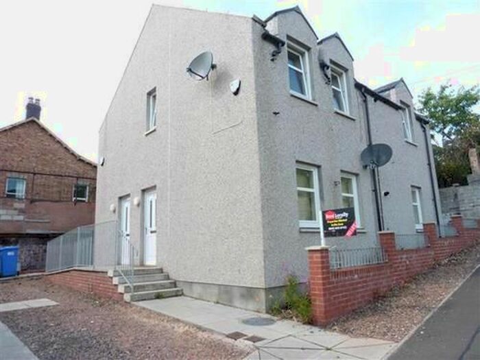 2 Bedroom Flat To Rent In East Main Street, Uphall, EH52