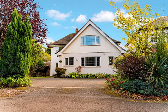 4 Bedroom Detached House For Sale In Knutsford Road, Wilmslow, SK9