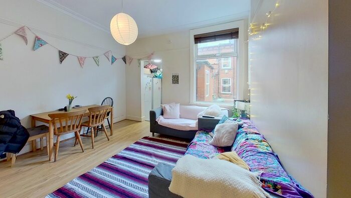 5 Bedroom Terraced House To Rent In Hessle View, Hyde Park, Leeds, LS6