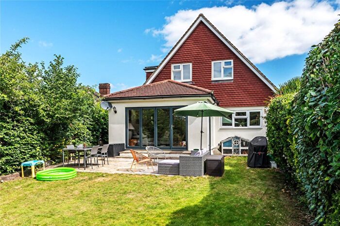 4 Bedroom Detached House For Sale In Hillingdon Avenue, Sevenoaks, Kent, TN13