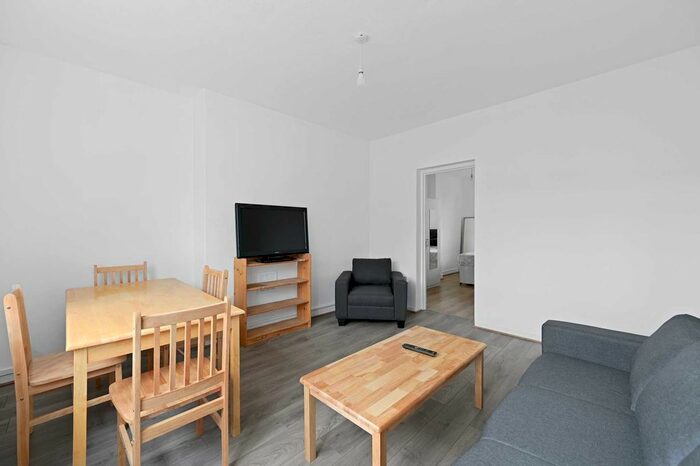2 Bedroom Flat To Rent In Australia Road, White City Estate, London, W12