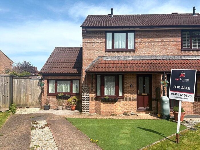 3 Bedroom Semi-Detached House For Sale In Butts Close, Honiton, EX14