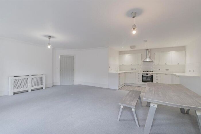2 Bedroom Apartment To Rent In The Park, Cheltenham, GL50