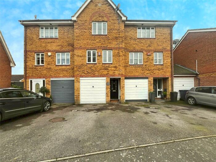 3 Bedroom House To Rent In Sycamore Grange, Ramsgate, Kent, CT11