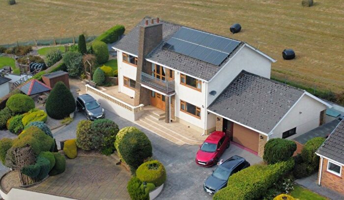 4 Bedroom Detached House For Sale In Wellfield Road, Abergwili, SA31
