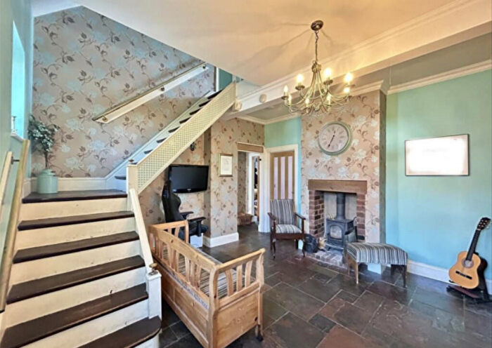 4 Bedroom Detached House To Rent In Hadzor Road, Oldbury, B68