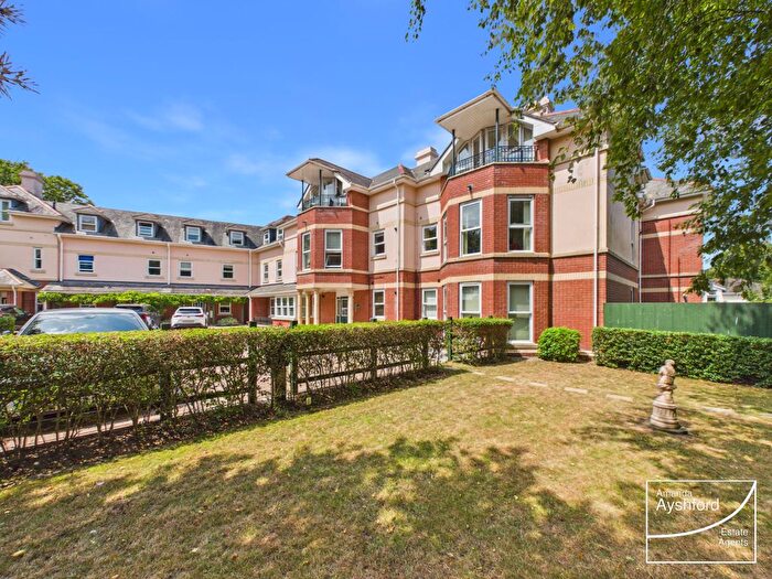 2 Bedroom Flat For Sale In Ambassador House, Roundham Rd, Paignton, TQ4