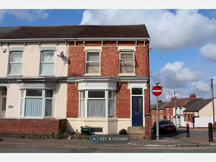 2 Bedroom Flat To Rent In Semilong Road, Northampton, NN2