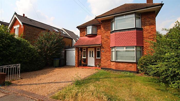 3 Bedroom Detached House To Rent In Beauchamp Road, West Molesey, KT8