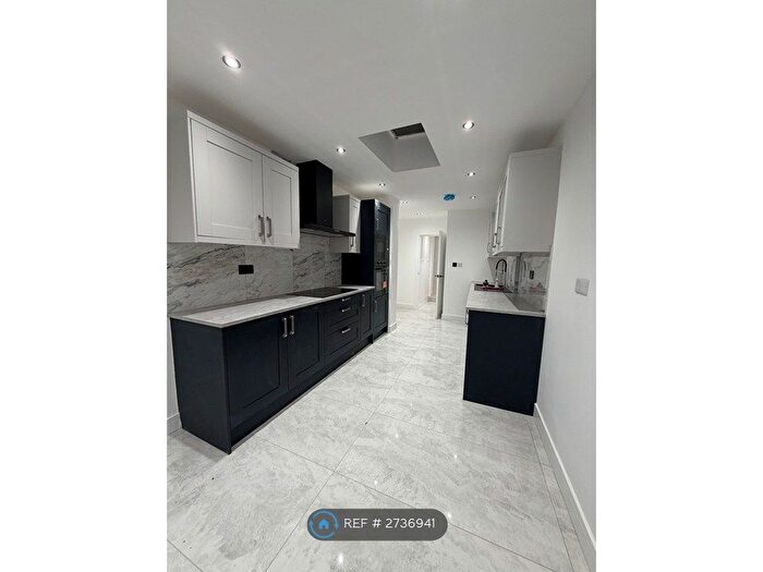 5 Bedroom Terraced House To Rent In Sydenham Road, Croydon, CR0