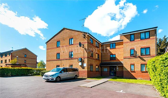 1 Bedroom Apartment To Rent In Draycott Close, London, NW2