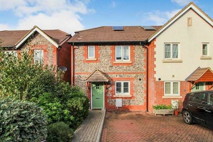 3 Bedroom Semi-Detached House For Sale In Mousdell Close, Ashington, Pulborough, West Sussex., RH20