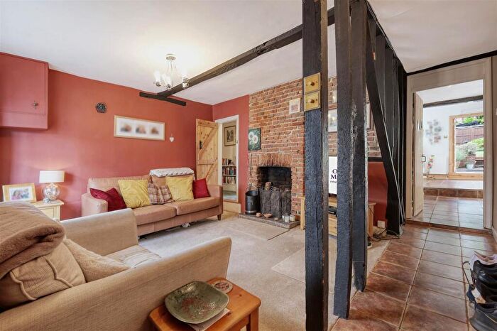 3 Bedroom Cottage For Sale In Chain Free - High Street, Puckeridge, SG11