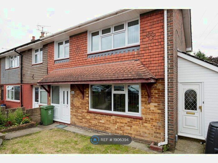 3 Bedroom Terraced House To Rent In Clacton Road, Portsmouth, PO6