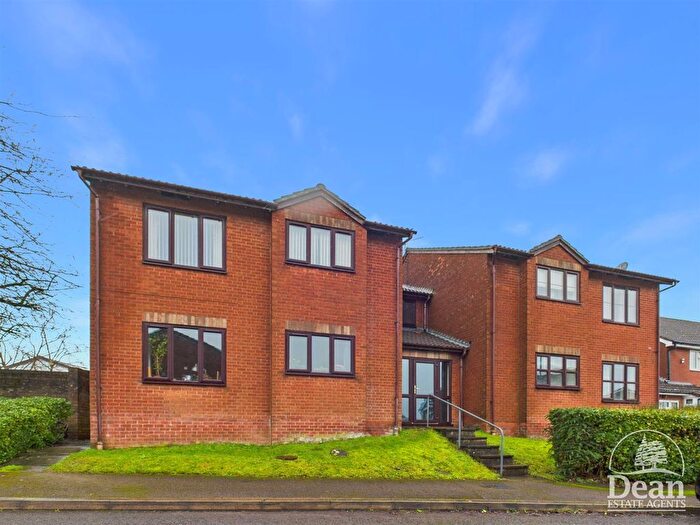 1 Bedroom Flat For Sale In Fairways Avenue, Coleford, GL16