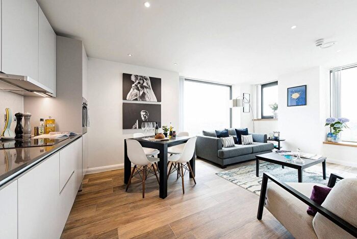 1 Bedroom Flat To Rent In Junction Road, Archway, London, N19