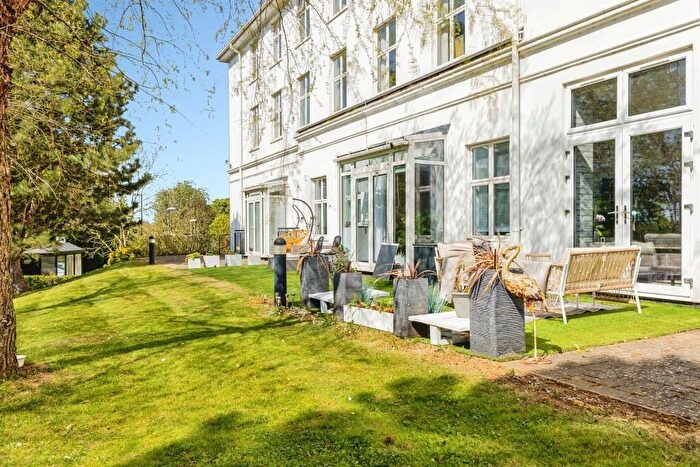 2 Bedroom Apartment To Rent In Berrywood Drive, NN5