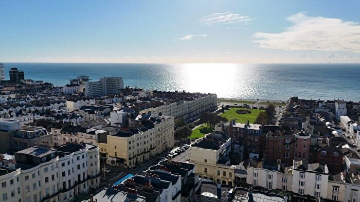 1 Bedroom Flat To Rent In Farm Road (Brunswick) Hove, BN3