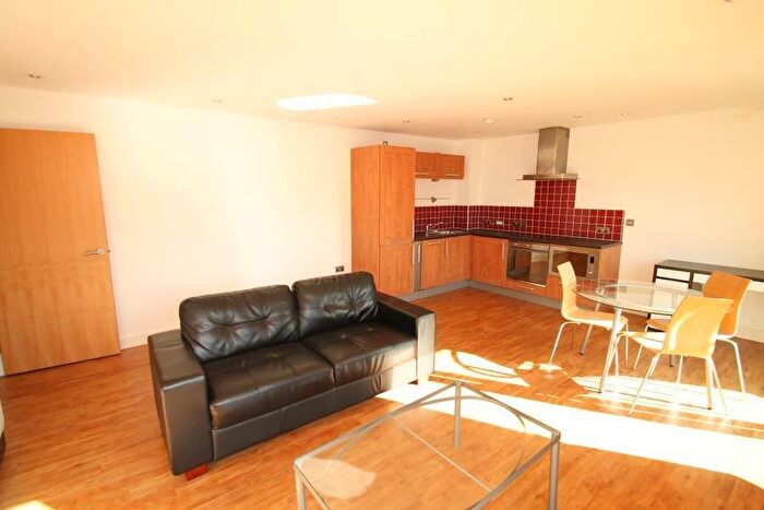 2 Bedroom Flat To Rent In Bluecoat House, North Sherwood Street, Nottingham, NG1