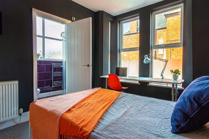 6 Bedroom Terraced House To Rent In Monks Road, LN2