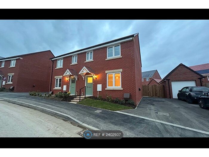 3 Bedroom Semi-Detached House To Rent In Phipps Drive, Gloucester, GL2