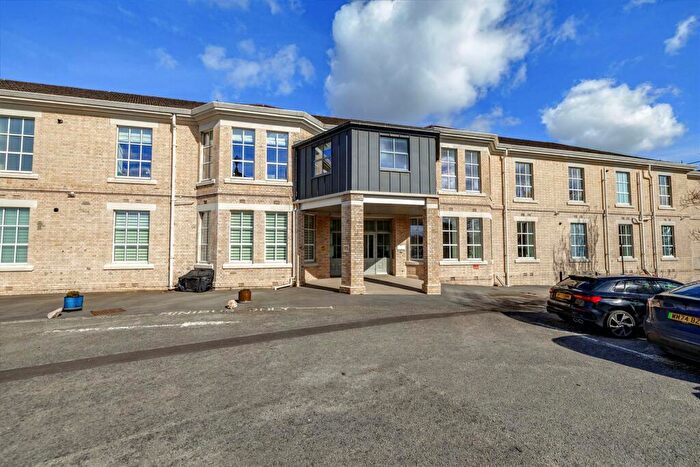 3 Bedroom Apartment For Sale In Craigie Drive, Plymouth, PL1