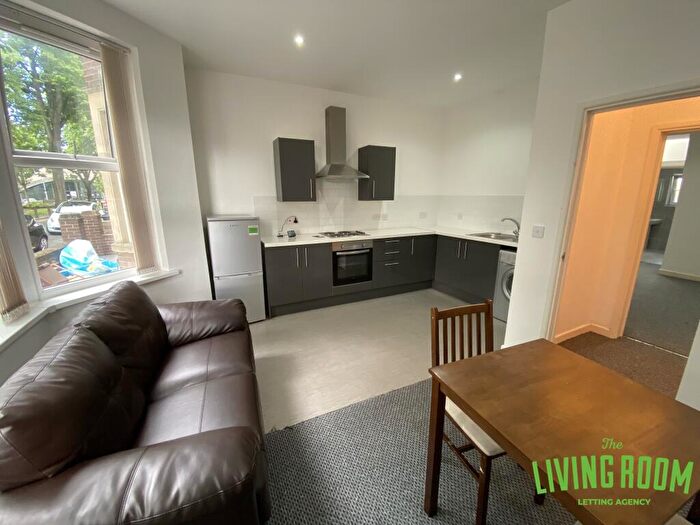 1 Bedroom Flat To Rent In Llanbleddian Gardens, Cathays, CF24