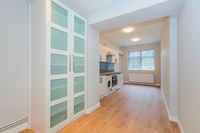 Studio To Rent In Fitzjohns Avenue, Hampstead, NW3