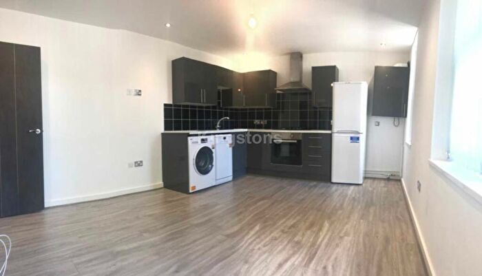 1 Bedroom Apartment To Rent In Pantbach Road, Cardiff, CF14