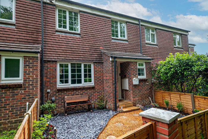 3 Bedroom Terraced House For Sale In Tamarisk Close, Waterlooville, PO7