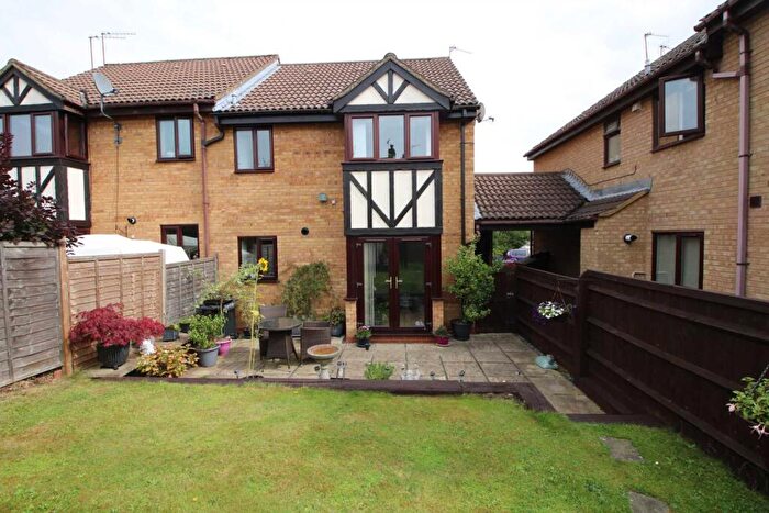 1 Bedroom House To Rent In The Pastures, Hemel Hempstead, Hertfordshire, HP1