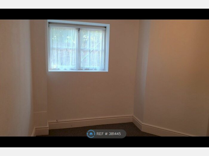 1 Bedroom Flat To Rent In Trinity, Margate, CT9