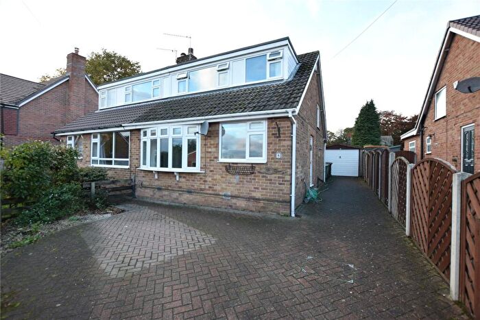 3 Bedroom Semi-Detached House To Rent In Victoria Avenue, Horsforth, Leeds, LS18