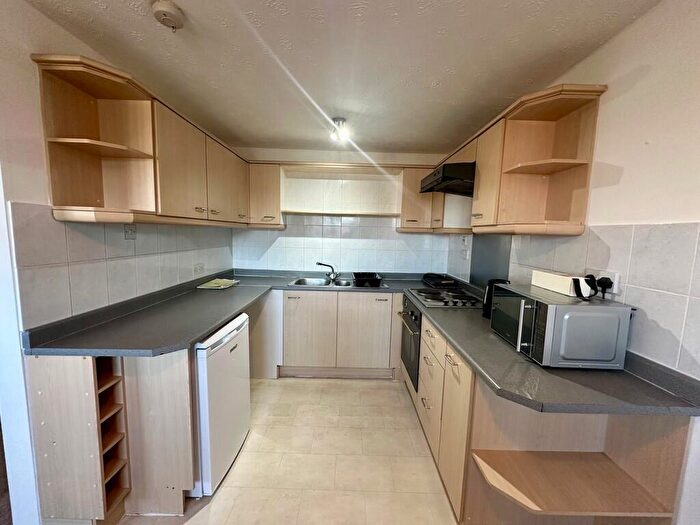 2 Bedroom Apartment To Rent In Siskin Close, Bradwell, NR31