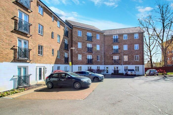 2 Bedroom Flat To Rent In Bradford Drive, Colchester, CO4