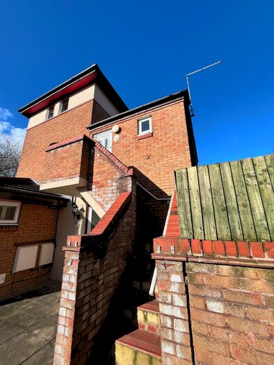 1 Bedroom Maisonette To Rent In Capian Walk, Two Mile Ash, Milton Keynes, MK8