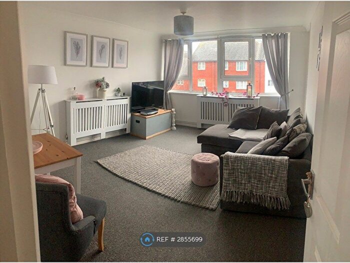 1 Bedroom Flat To Rent In Roslyn House, Southsea, PO5