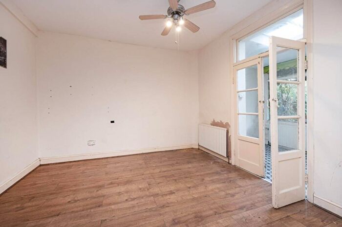 3 Bedroom Terraced House For Sale In Millicent Road, Leyton, London, E10