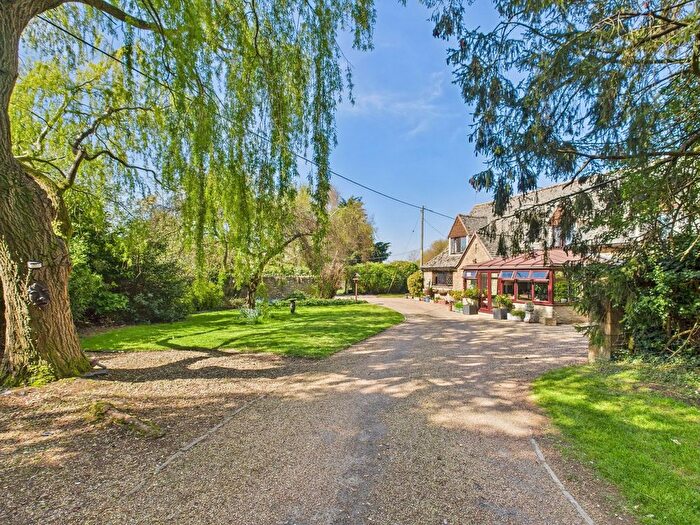 4 Bedroom Detached House For Sale In Cote, Bampton, OX18