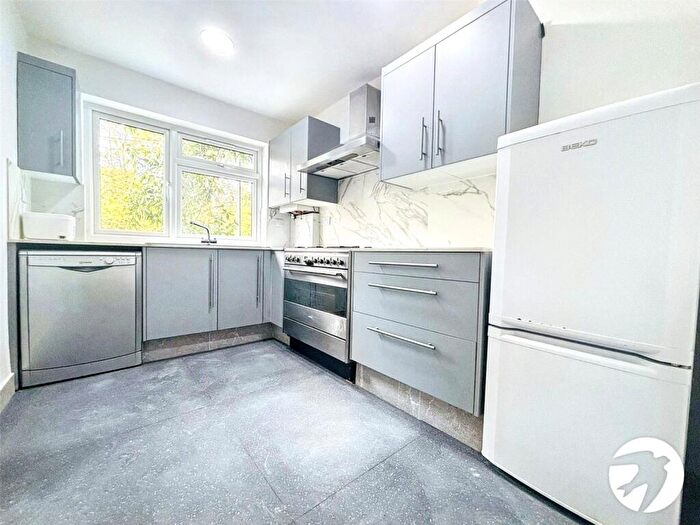 4 Bedroom Flat To Rent In Dartford Road, Bexley, DA5