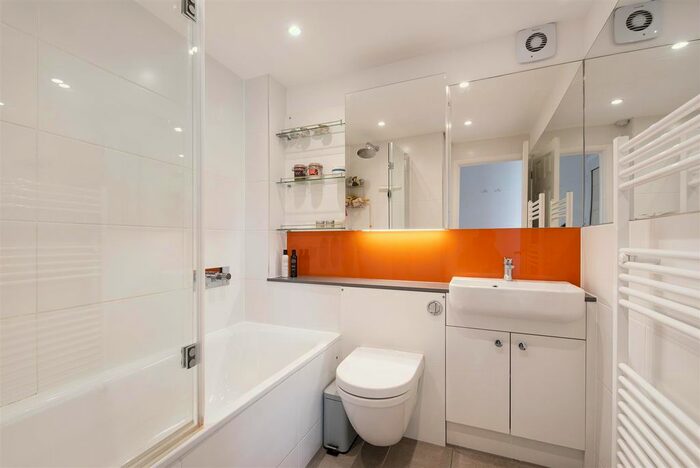 1 Bedroom Flat To Rent In Wellesley Road, Chiswick, W4