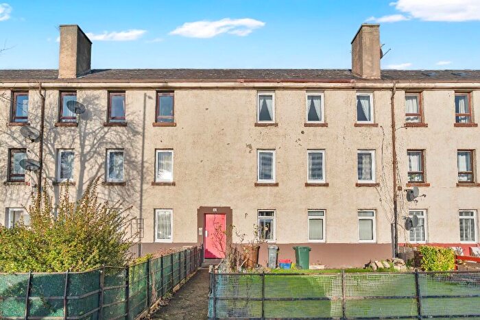 3 Bedroom Flat For Sale In Craigentinny Road, Edinburgh, EH7