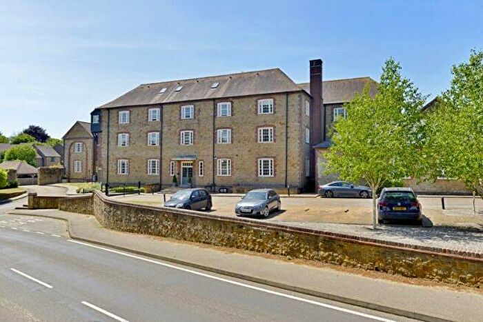 2 Bedroom Flat To Rent In Easebourne, Midhurst, GU29