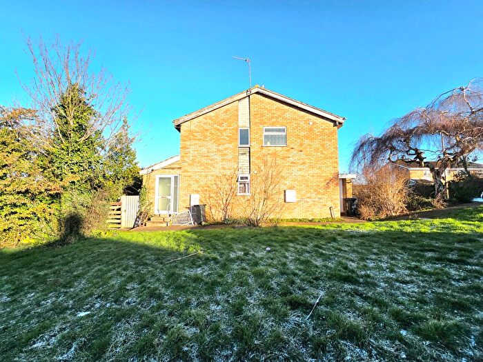 2 Bedroom Flat To Rent In Buckfast Close, Leicester, LE5