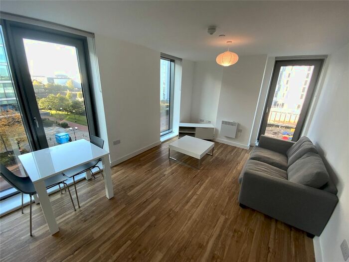 2 Bedroom Flat To Rent In Michigan Point, Tower B, Michigan Avenue, Salford Quays, M50
