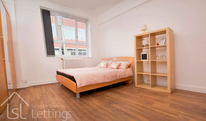 3 Bedroom Apartment To Rent In Albion Street, Leicester, LE1